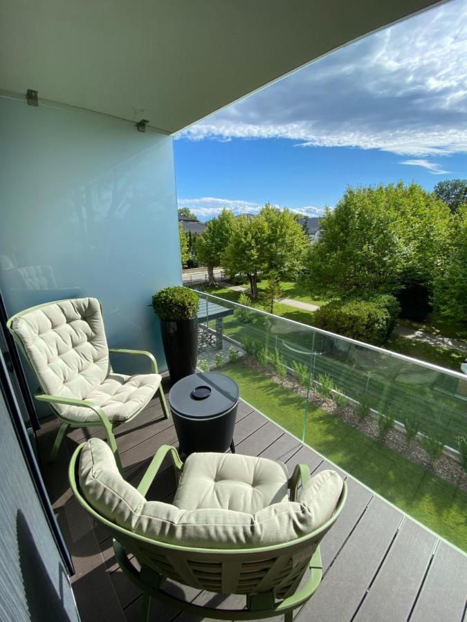 Bonnie-Premium Lelle Waterfront Private Apartment Balatonlelle Dış mekan fotoğraf